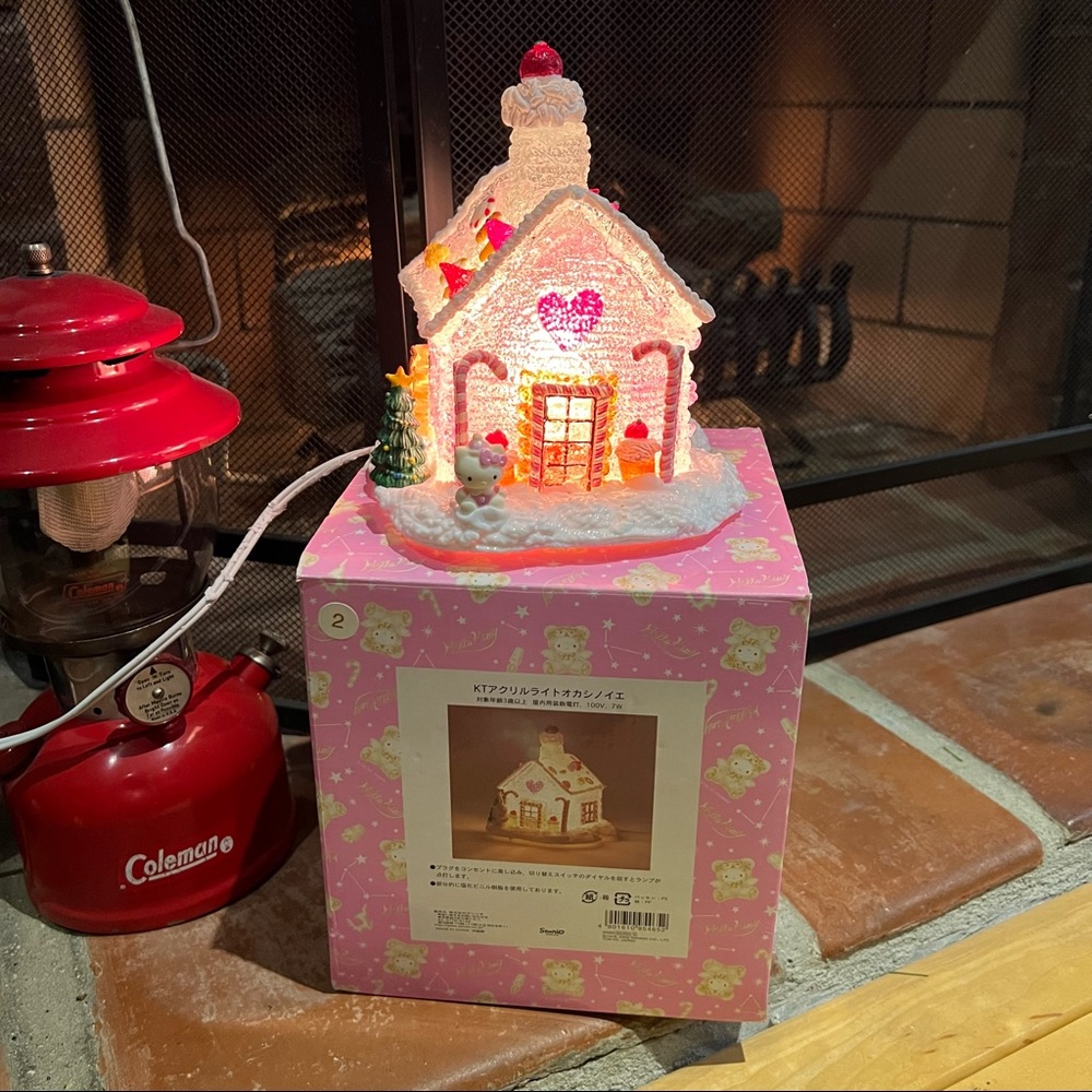Vintage Hello Kitty Light Up Candy House (From Japan)